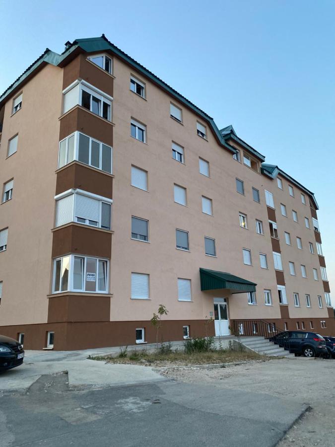 Lux Apartment As Жабляк Экстерьер фото