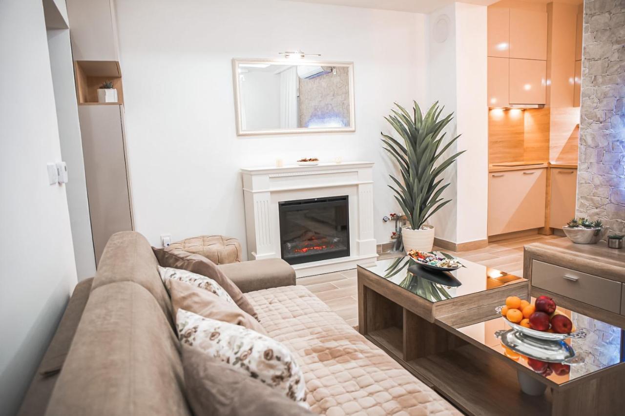 Lux Apartment As Жабляк Экстерьер фото