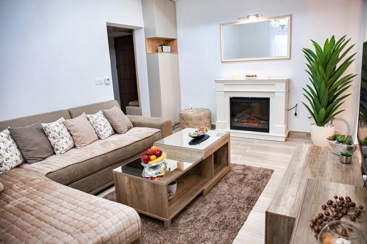 Lux Apartment As Жабляк Экстерьер фото